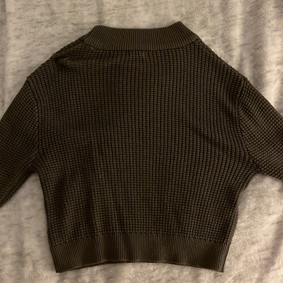 2 NIT CROPPED SWEATERS FROM GARAGE IN PURPLE AND GREEN! - Picture 8 of 8